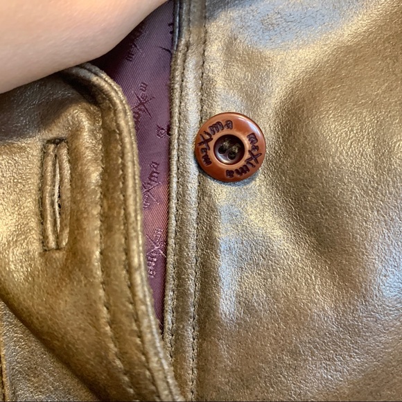 Leather jacket - Picture 6 of 8